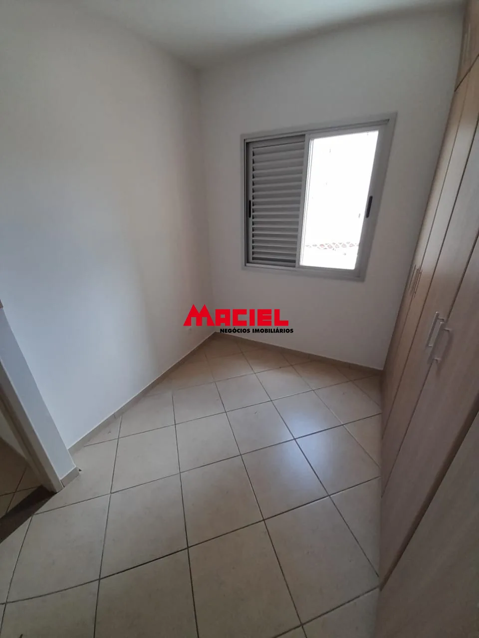 Alugar Apartamento / Padr&atilde;o em S&atilde;o Jos&eacute; dos Campos R$ 2.700,00 - Foto 16