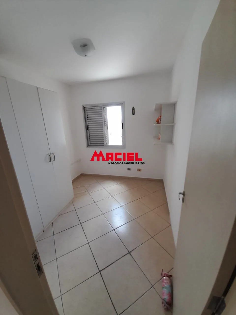 Alugar Apartamento / Padr&atilde;o em S&atilde;o Jos&eacute; dos Campos R$ 2.700,00 - Foto 19