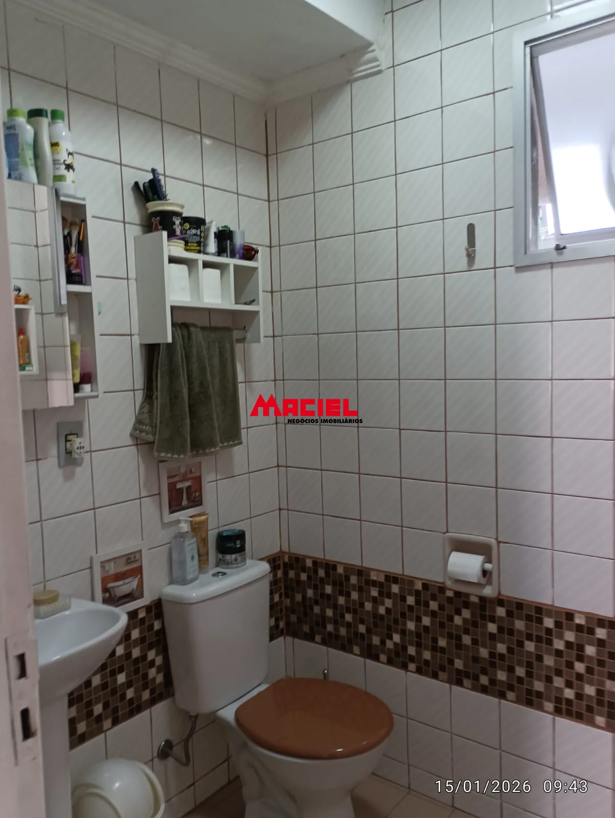 Alugar Apartamento / Padr&atilde;o em S&atilde;o Jos&eacute; dos Campos R$ 1.700,00 - Foto 10