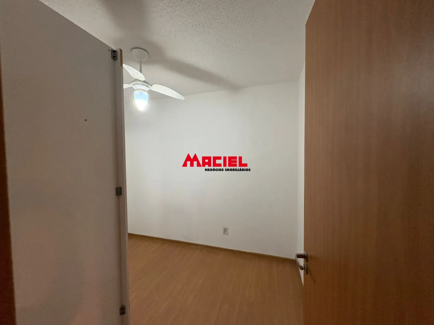 Alugar Apartamento / Padr&atilde;o em Jacare&iacute; R$ 1.400,00 - Foto 16