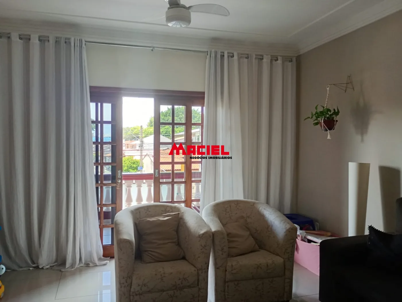 Comprar Casa / Sobrado em S&atilde;o Jos&eacute; dos Campos R$ 1.385.000,00 - Foto 3