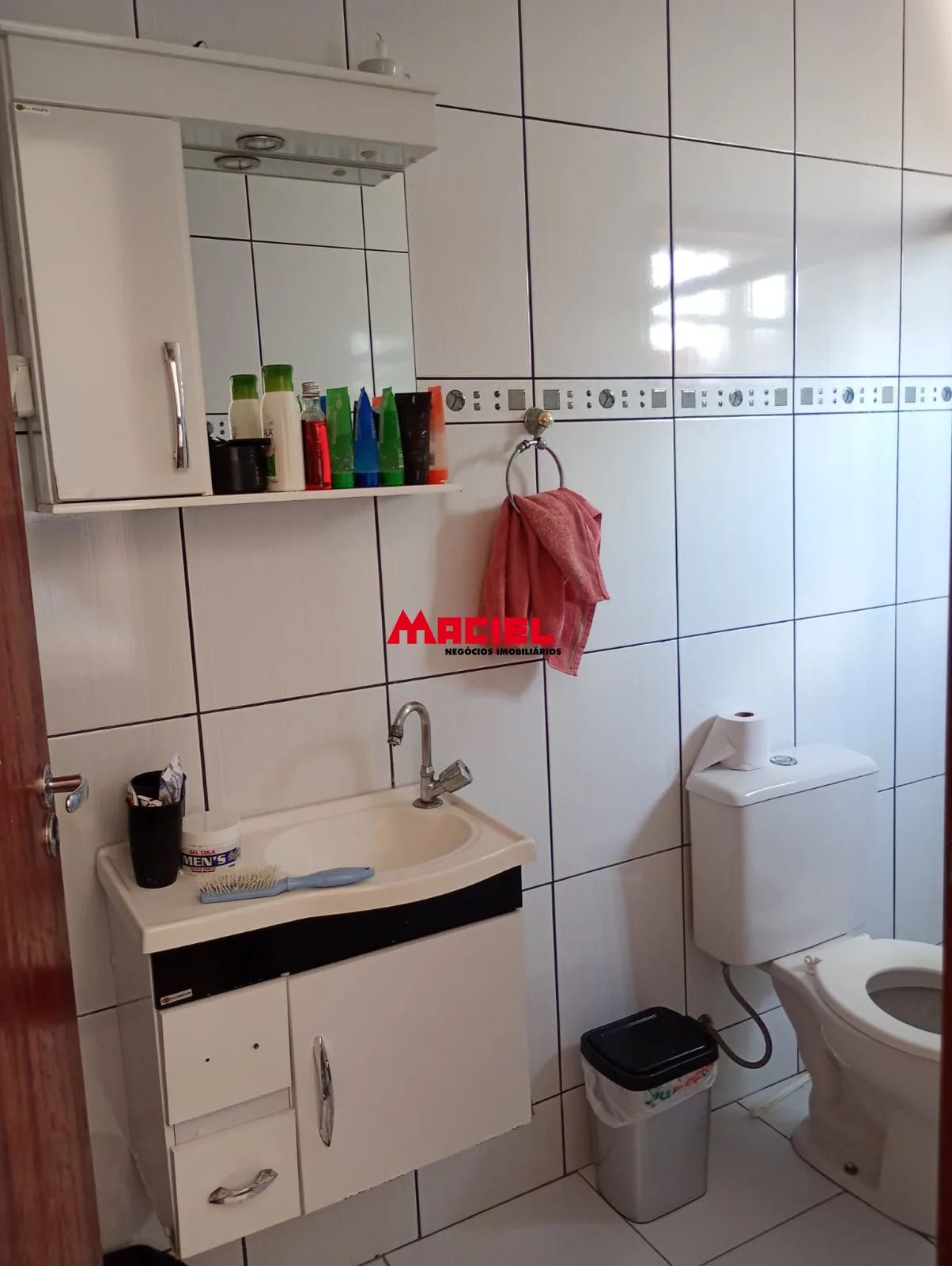 Comprar Casa / Sobrado em S&atilde;o Jos&eacute; dos Campos R$ 1.385.000,00 - Foto 36
