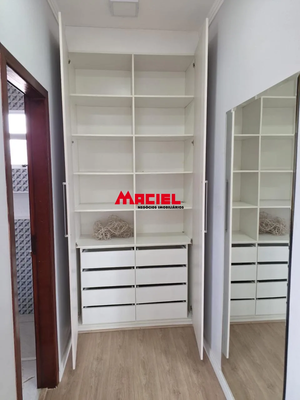 Comprar Casa / Sobrado em Jacare&iacute; R$ 920.000,00 - Foto 12