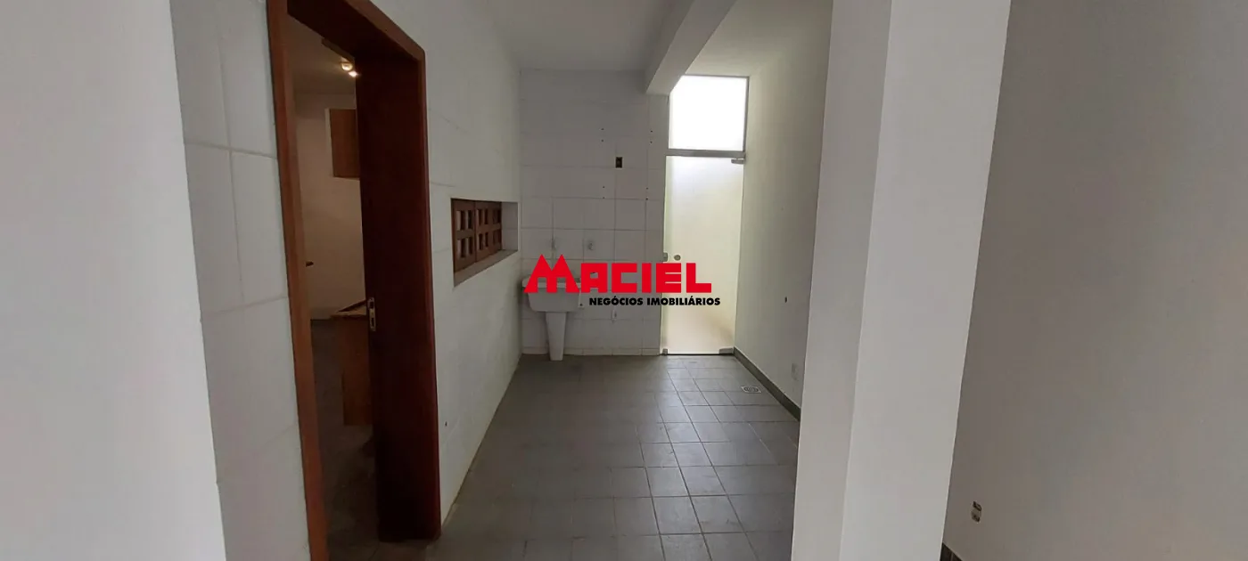 Comprar Casa / Sobrado em Ca&ccedil;apava R$ 950.000,00 - Foto 4