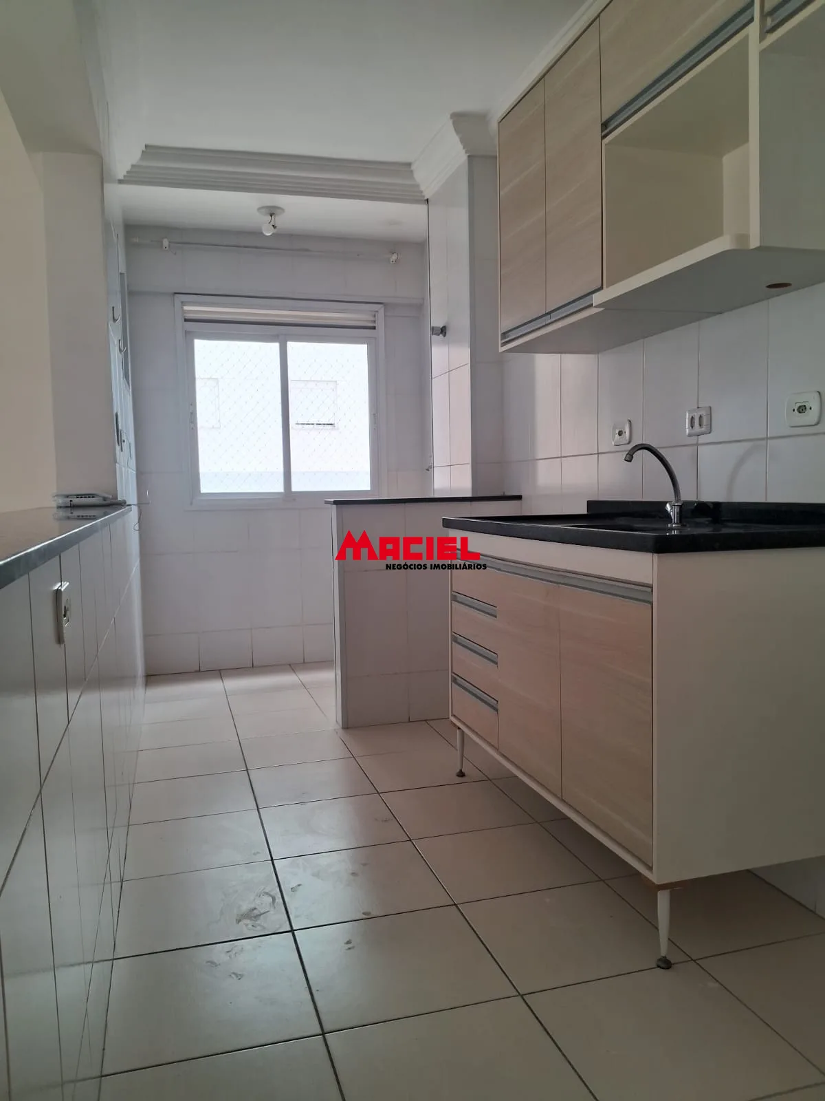 Alugar Apartamento / Padr&atilde;o em S&atilde;o Jos&eacute; dos Campos R$ 3.200,00 - Foto 2