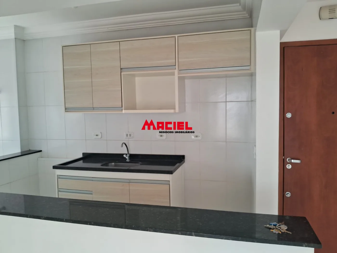 Alugar Apartamento / Padr&atilde;o em S&atilde;o Jos&eacute; dos Campos R$ 3.200,00 - Foto 3