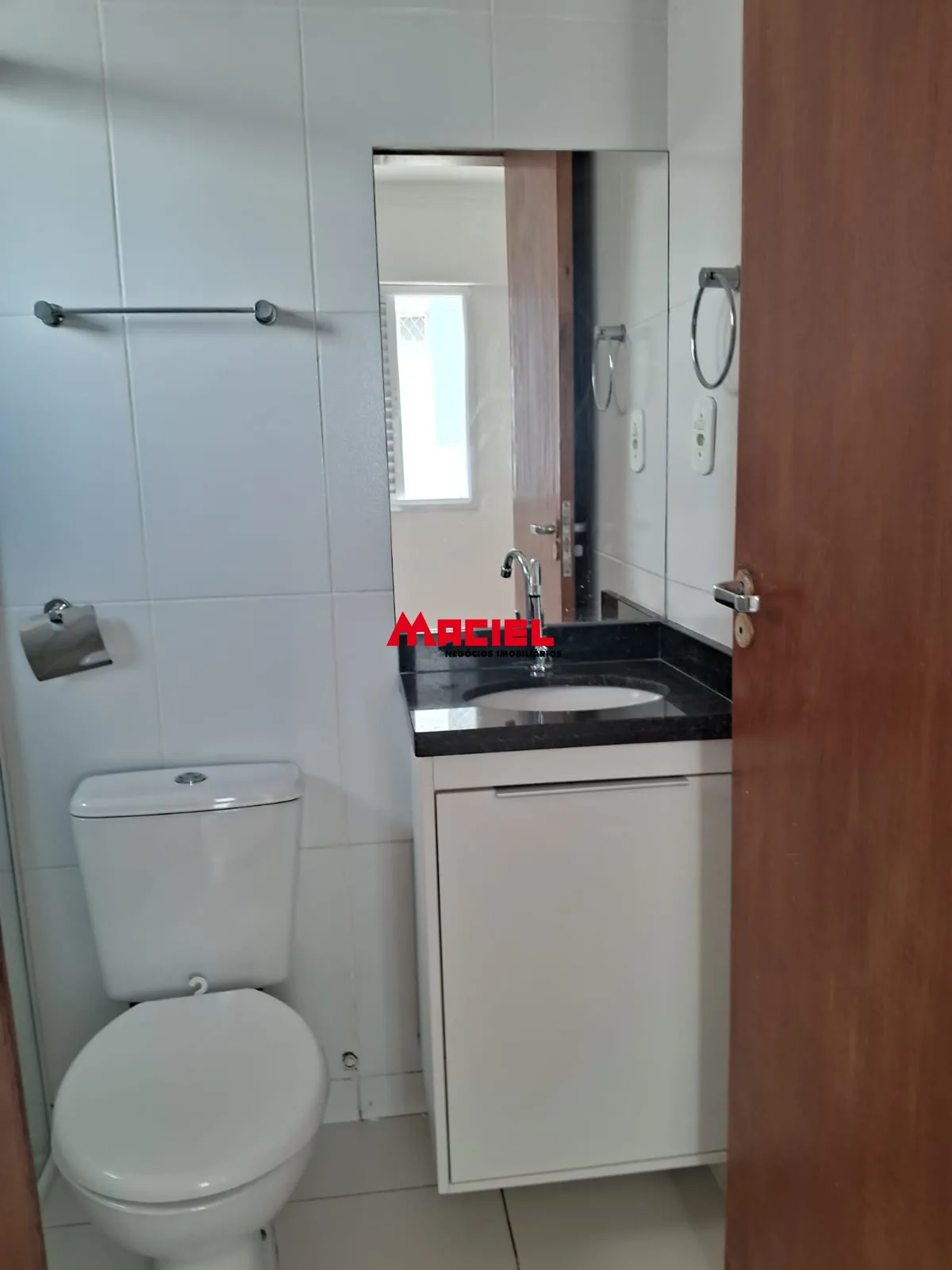 Alugar Apartamento / Padr&atilde;o em S&atilde;o Jos&eacute; dos Campos R$ 3.200,00 - Foto 19