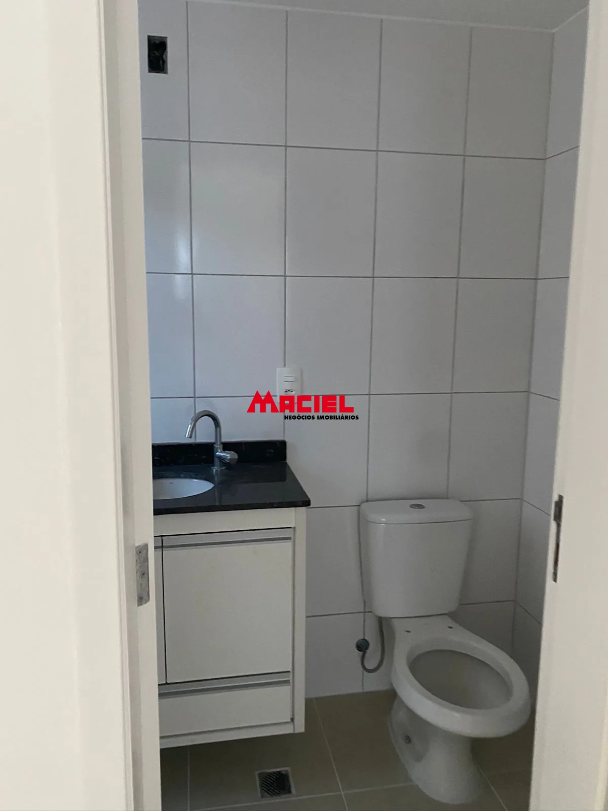 Alugar Apartamento / Padr&atilde;o em S&atilde;o Jos&eacute; dos Campos R$ 3.000,00 - Foto 13