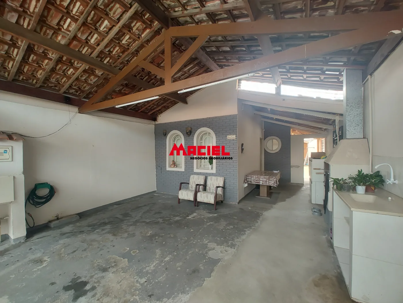 Comprar Casa / Padr&atilde;o em S&atilde;o Jos&eacute; dos Campos R$ 400.000,00 - Foto 1