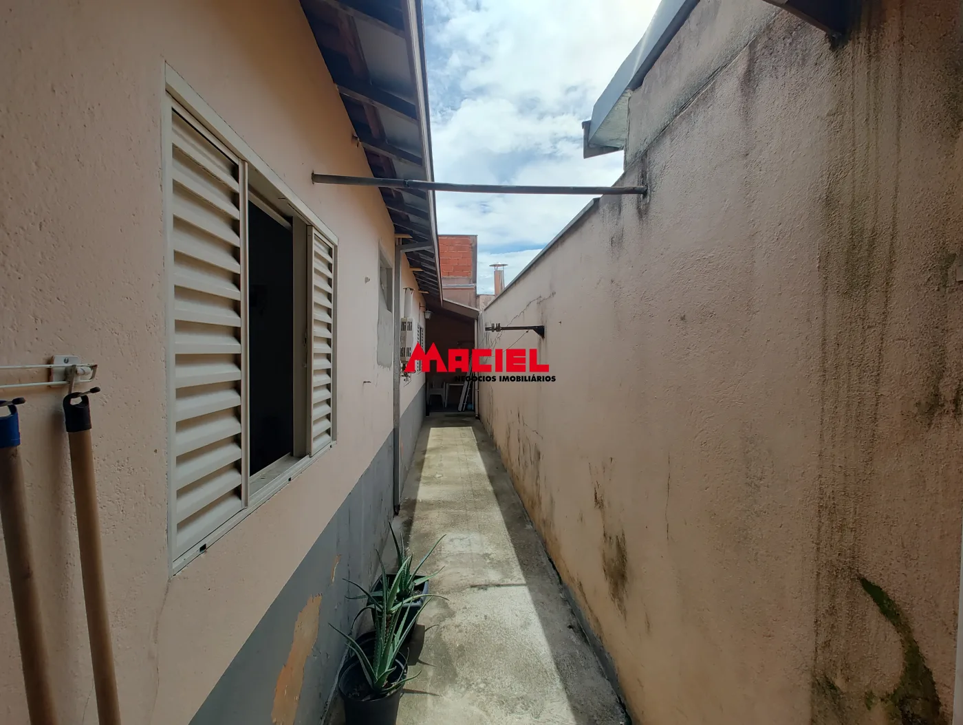 Comprar Casa / Padr&atilde;o em S&atilde;o Jos&eacute; dos Campos R$ 400.000,00 - Foto 11