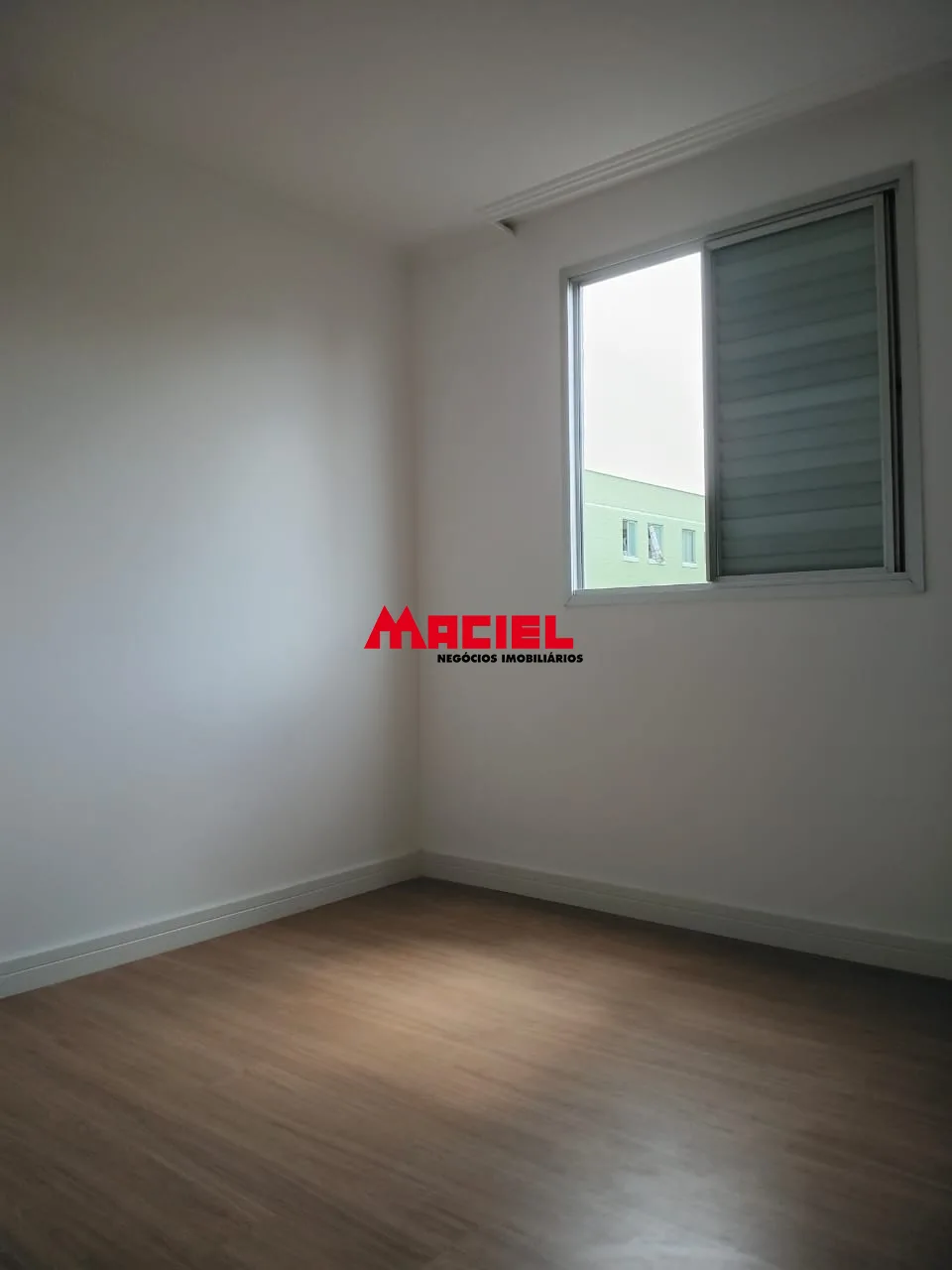 Alugar Apartamento / Padr&atilde;o em S&atilde;o Jos&eacute; dos Campos R$ 1.900,00 - Foto 2