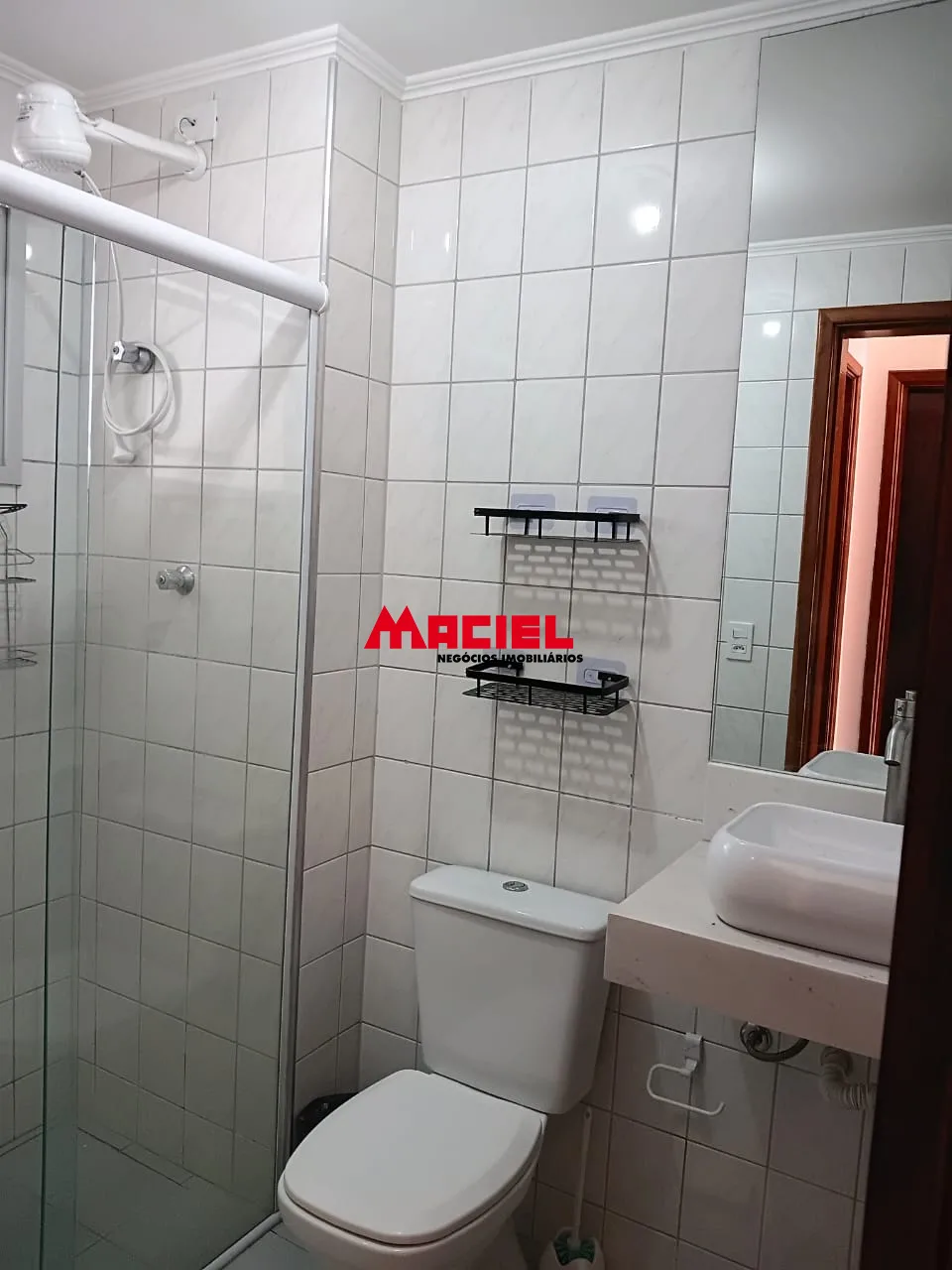 Alugar Apartamento / Padr&atilde;o em S&atilde;o Jos&eacute; dos Campos R$ 1.900,00 - Foto 4