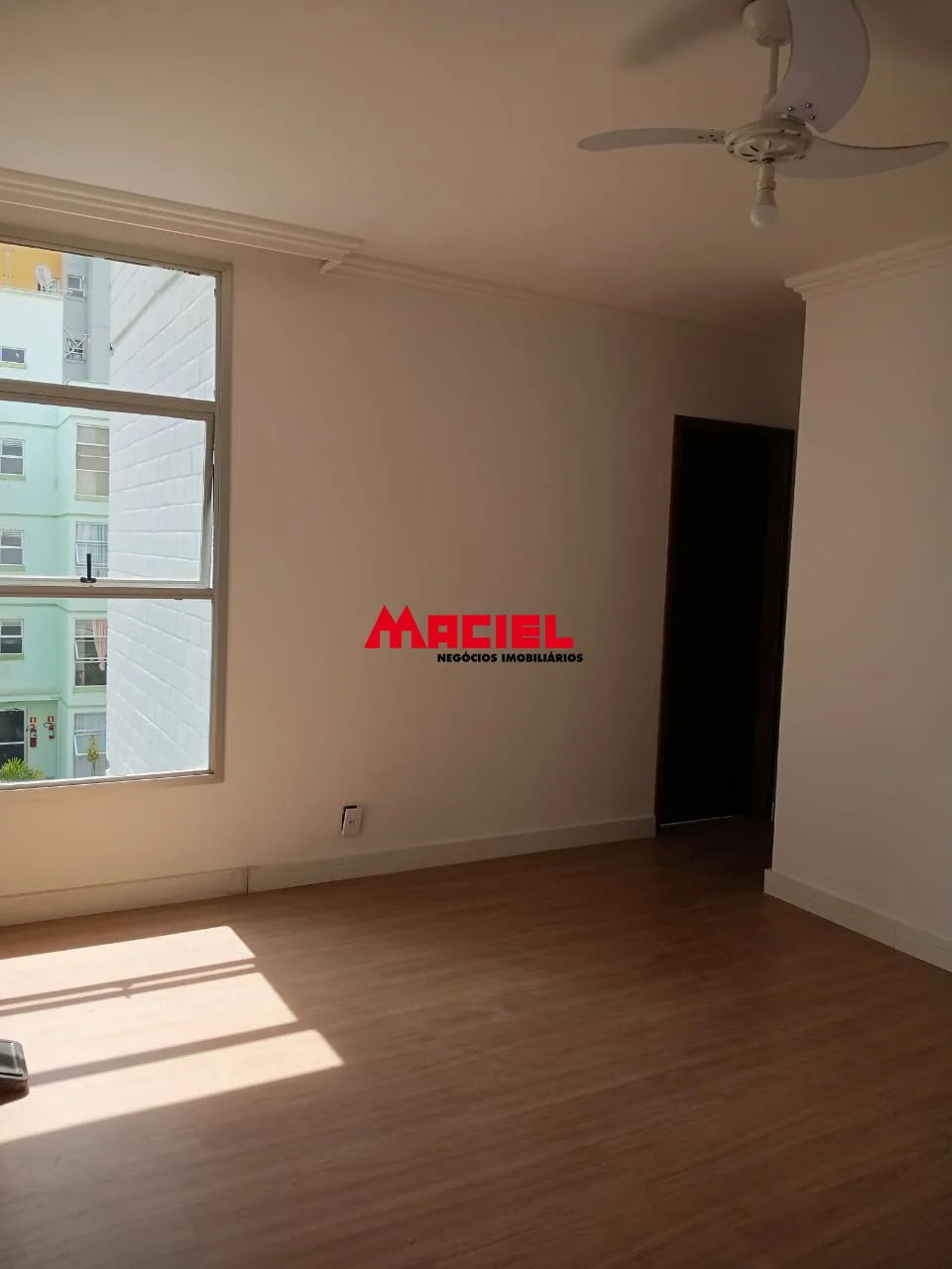 Alugar Apartamento / Padr&atilde;o em S&atilde;o Jos&eacute; dos Campos R$ 1.900,00 - Foto 5