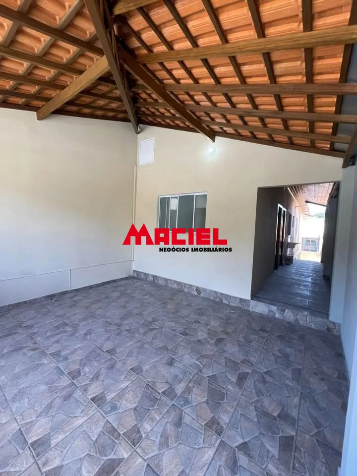 Alugar Casa / Padr&atilde;o em S&atilde;o Jos&eacute; dos Campos R$ 2.400,00 - Foto 1