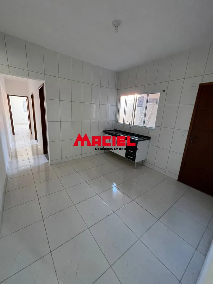 Alugar Casa / Padr&atilde;o em S&atilde;o Jos&eacute; dos Campos R$ 2.400,00 - Foto 4
