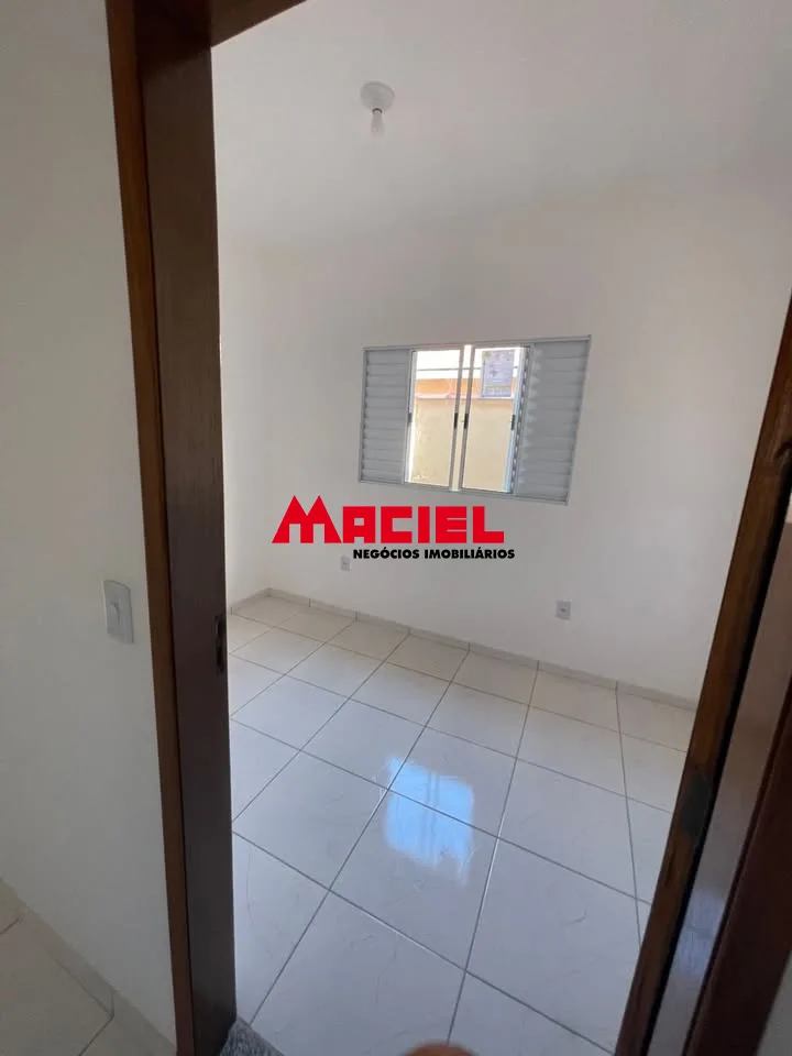 Alugar Casa / Padr&atilde;o em S&atilde;o Jos&eacute; dos Campos R$ 2.400,00 - Foto 8