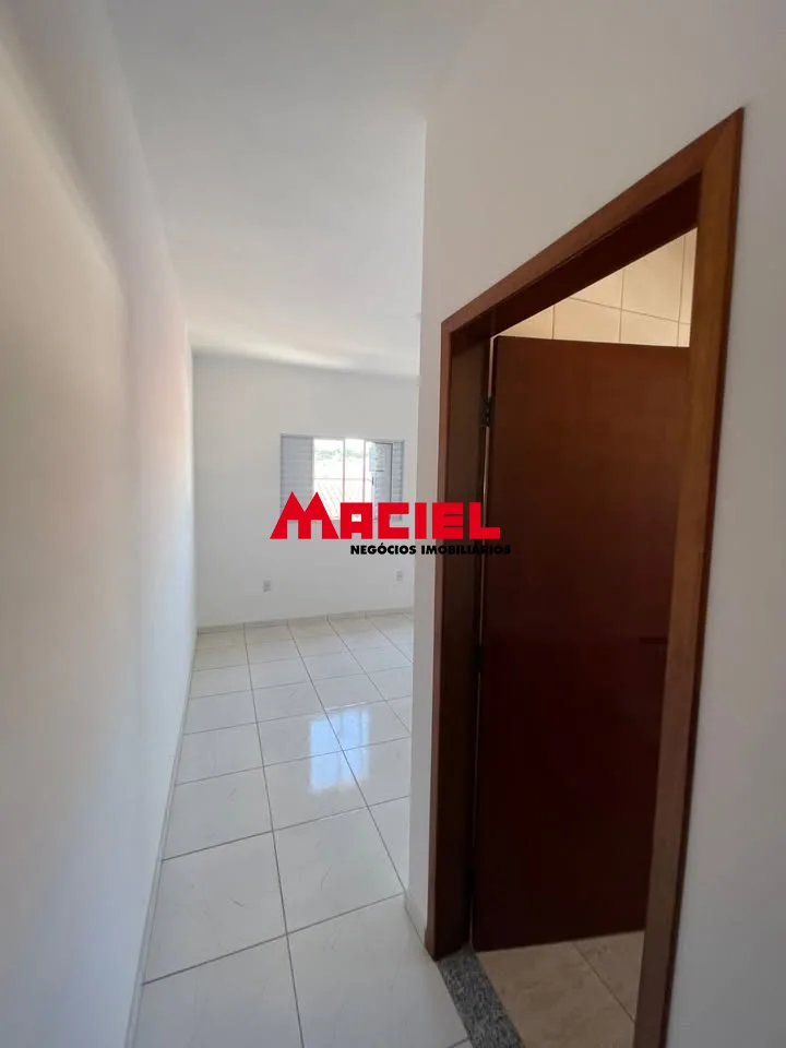 Alugar Casa / Padr&atilde;o em S&atilde;o Jos&eacute; dos Campos R$ 2.400,00 - Foto 9