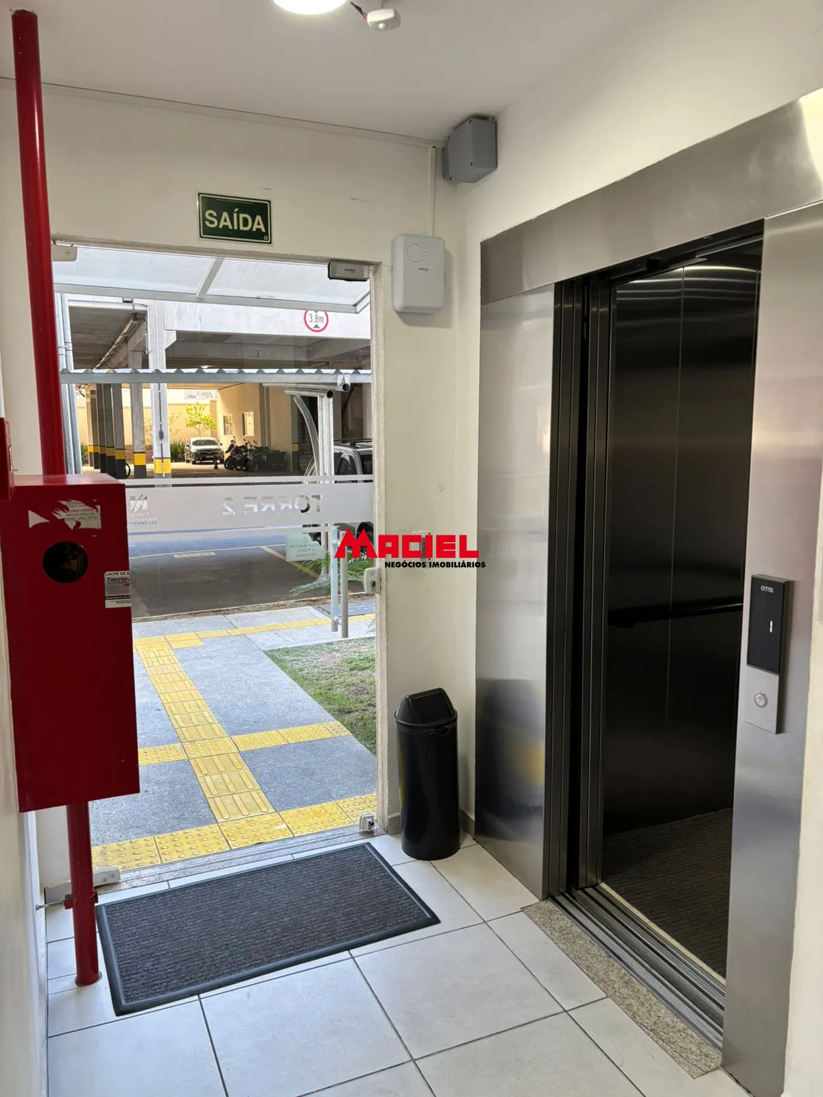 Comprar Apartamento / Padr&atilde;o em S&atilde;o Jos&eacute; dos Campos R$ 330.000,00 - Foto 14