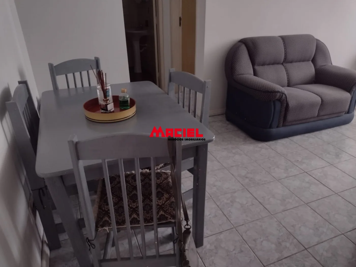 Alugar Apartamento / Mobiliado em S&atilde;o Jos&eacute; dos Campos R$ 1.560,00 - Foto 7