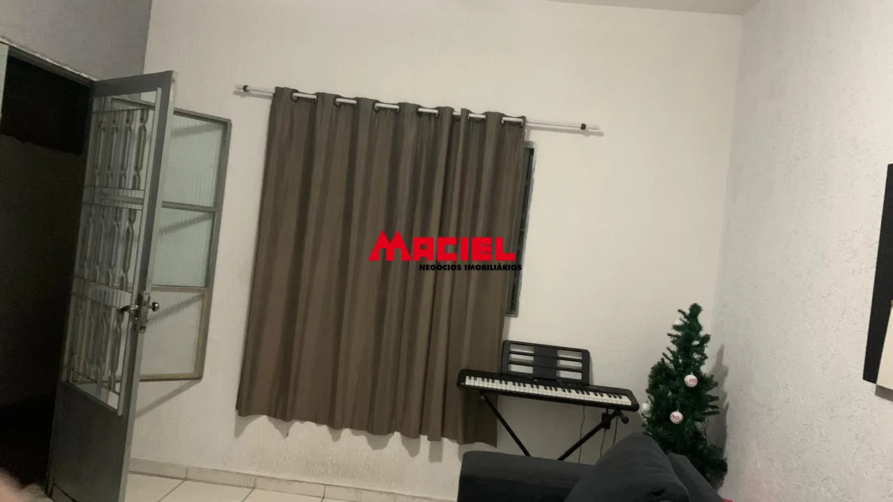 Comprar Casa / Padr&atilde;o em S&atilde;o Jos&eacute; dos Campos R$ 240.000,00 - Foto 4