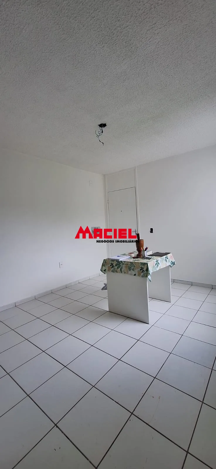 Comprar Apartamento / Padr&atilde;o em S&atilde;o Jos&eacute; dos Campos R$ 160.000,00 - Foto 3