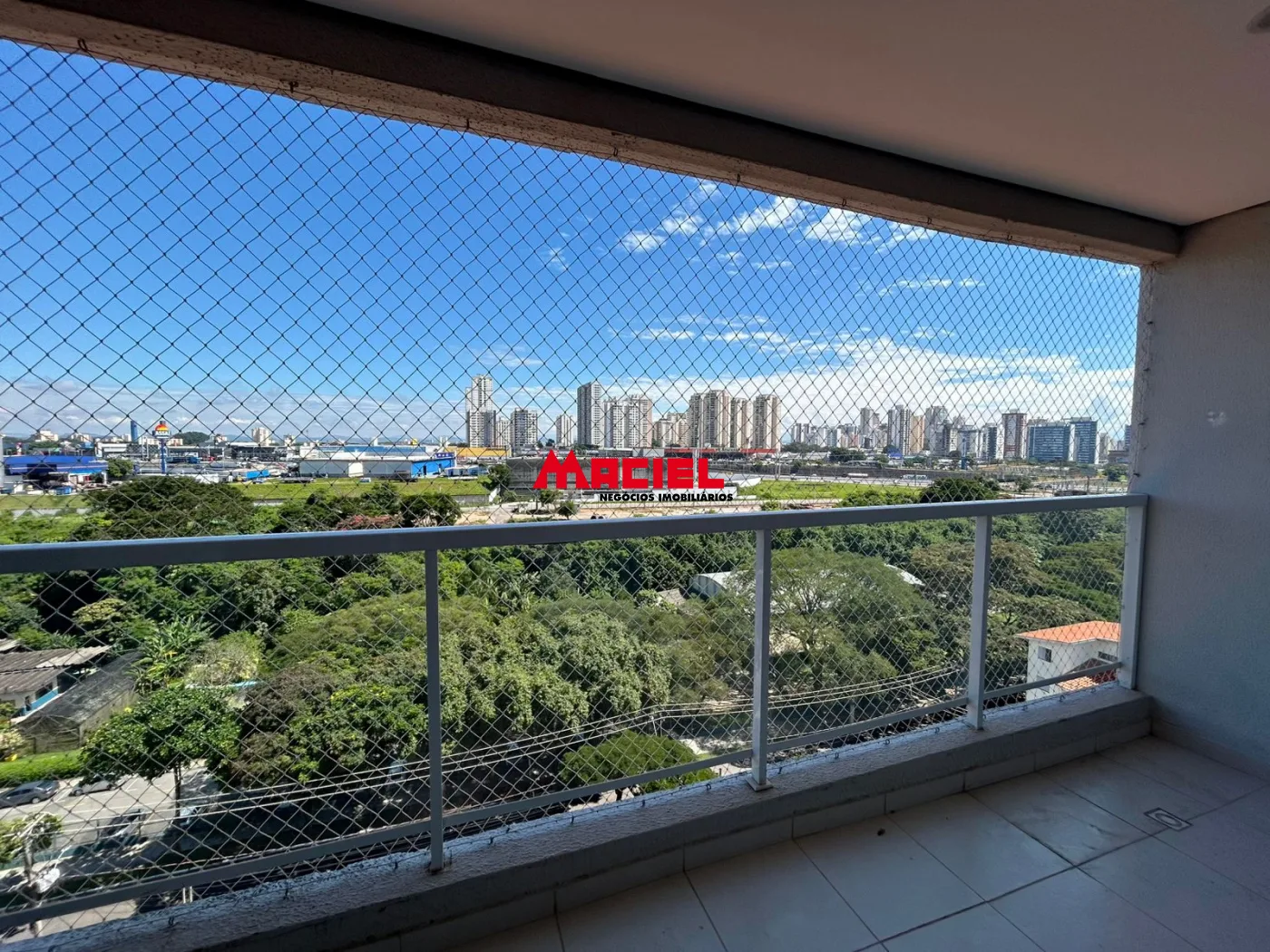 Alugar Apartamento / Padr&atilde;o em S&atilde;o Jos&eacute; dos Campos R$ 3.200,00 - Foto 2