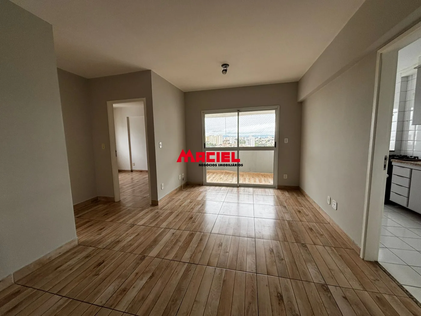 Alugar Apartamento / Padr&atilde;o em S&atilde;o Jos&eacute; dos Campos R$ 2.500,00 - Foto 1