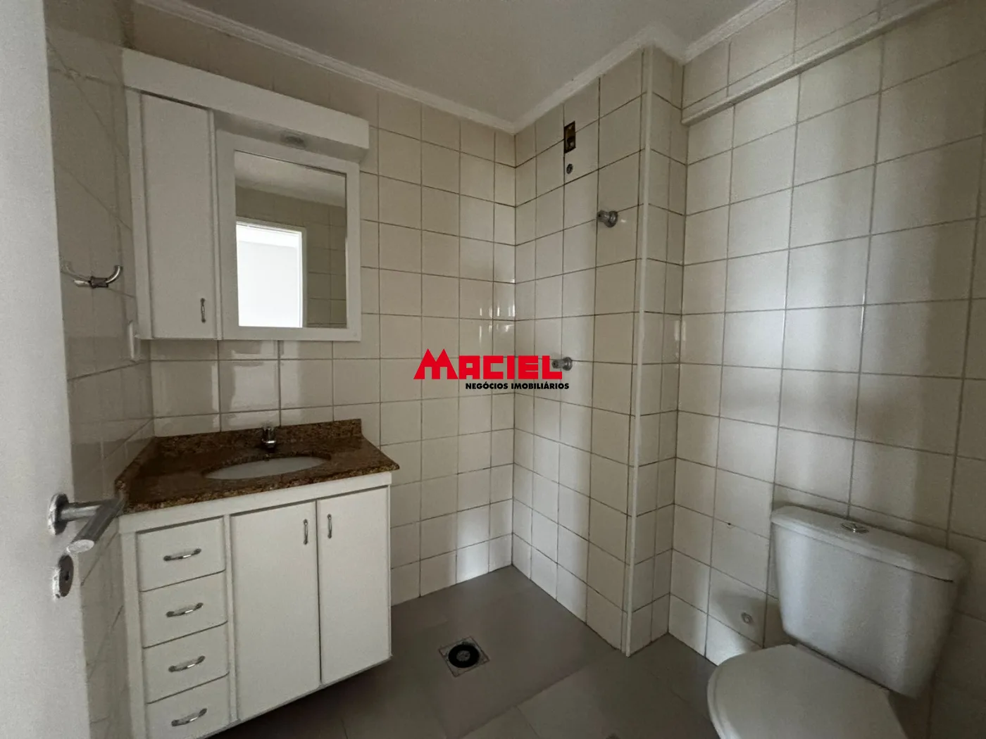 Alugar Apartamento / Padr&atilde;o em S&atilde;o Jos&eacute; dos Campos R$ 2.500,00 - Foto 5