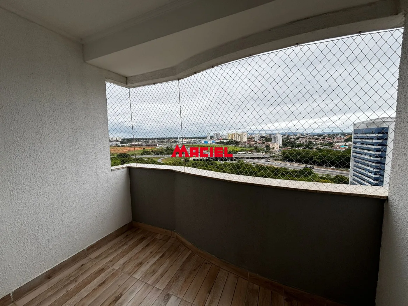 Alugar Apartamento / Padr&atilde;o em S&atilde;o Jos&eacute; dos Campos R$ 2.500,00 - Foto 8