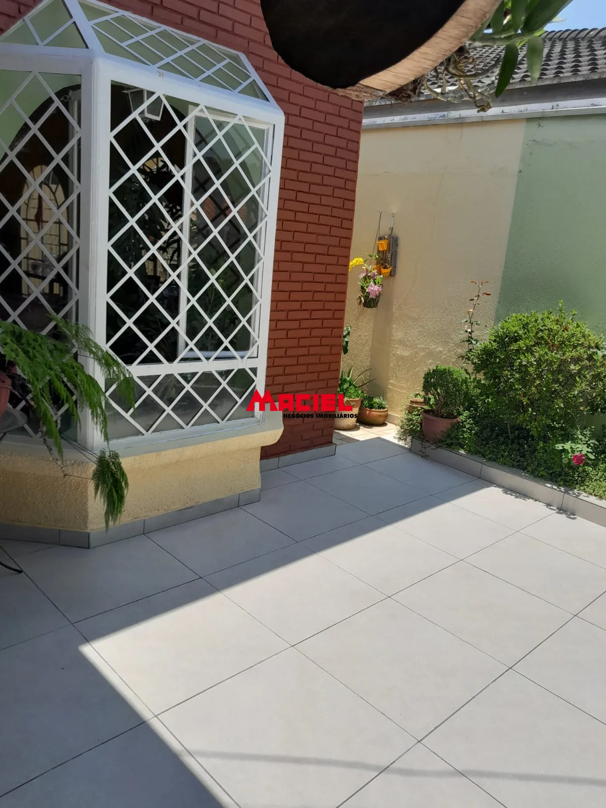 Comprar Casa / Padr&atilde;o em S&atilde;o Jos&eacute; dos Campos R$ 1.160.000,00 - Foto 1