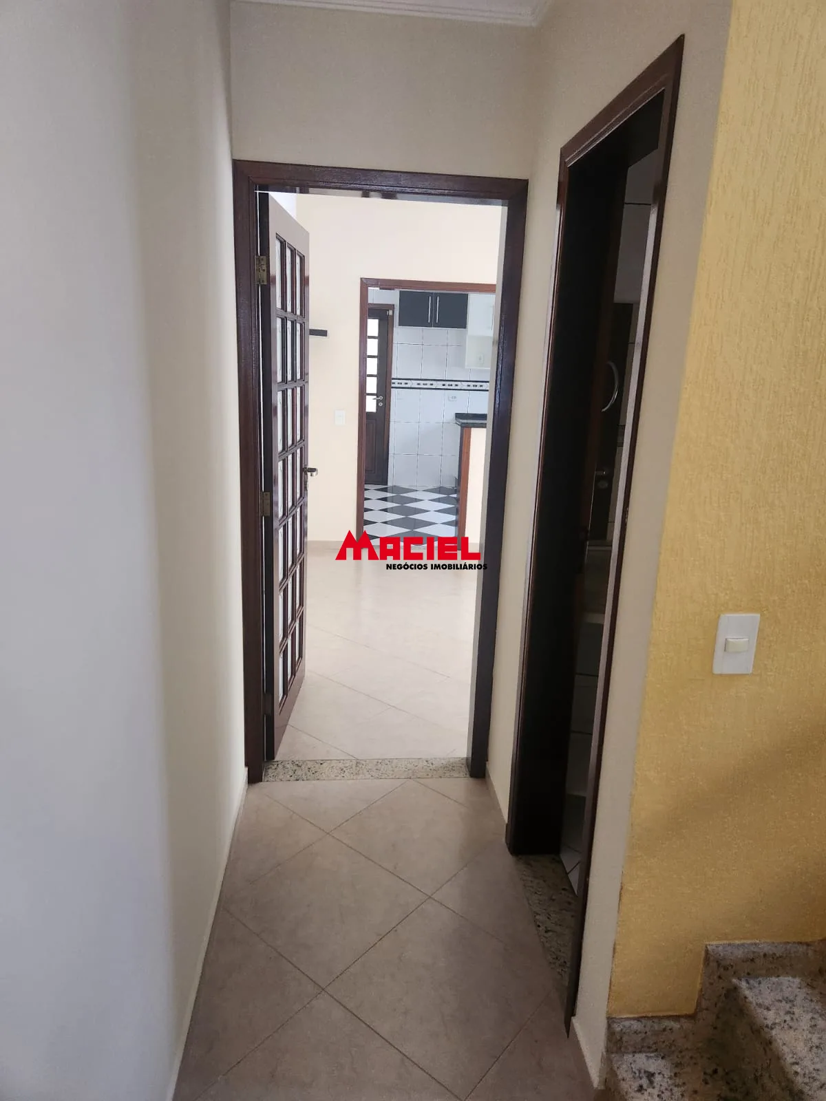 Alugar Casa / Sobrado em S&atilde;o Jos&eacute; dos Campos R$ 4.700,00 - Foto 5