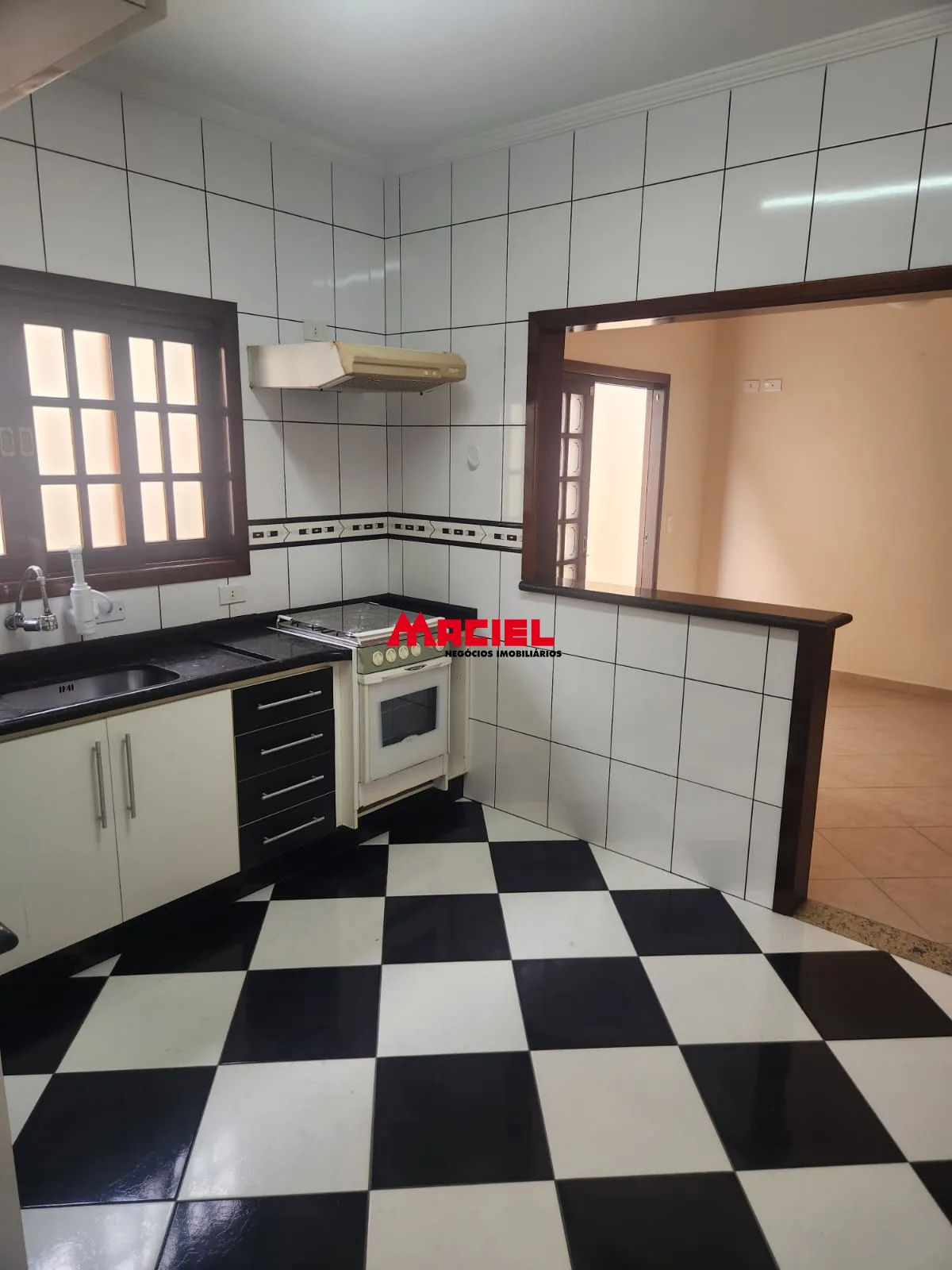 Alugar Casa / Sobrado em S&atilde;o Jos&eacute; dos Campos R$ 4.700,00 - Foto 10