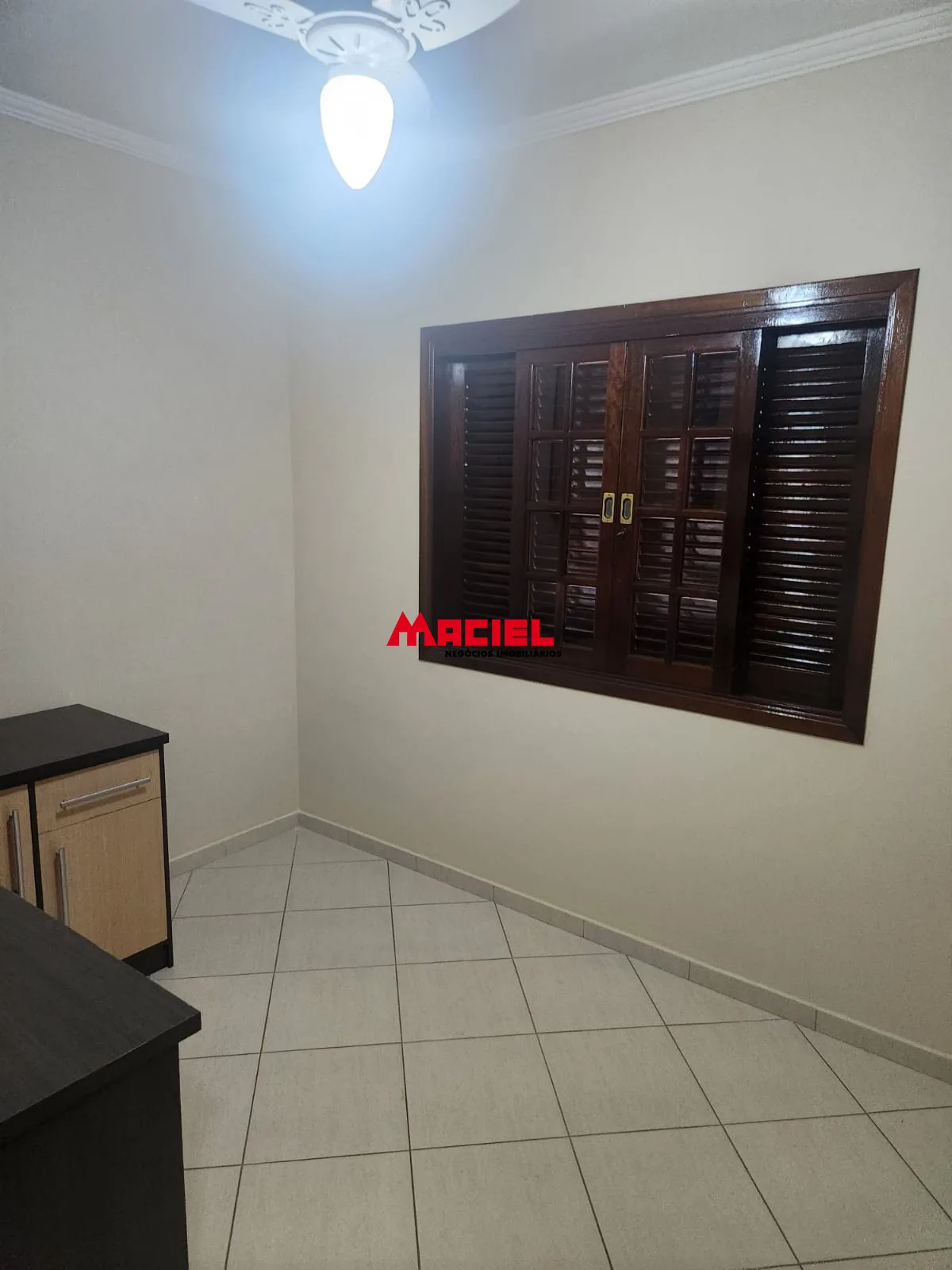 Alugar Casa / Sobrado em S&atilde;o Jos&eacute; dos Campos R$ 4.700,00 - Foto 15