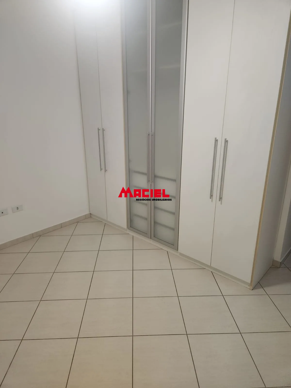 Alugar Casa / Sobrado em S&atilde;o Jos&eacute; dos Campos R$ 4.700,00 - Foto 17