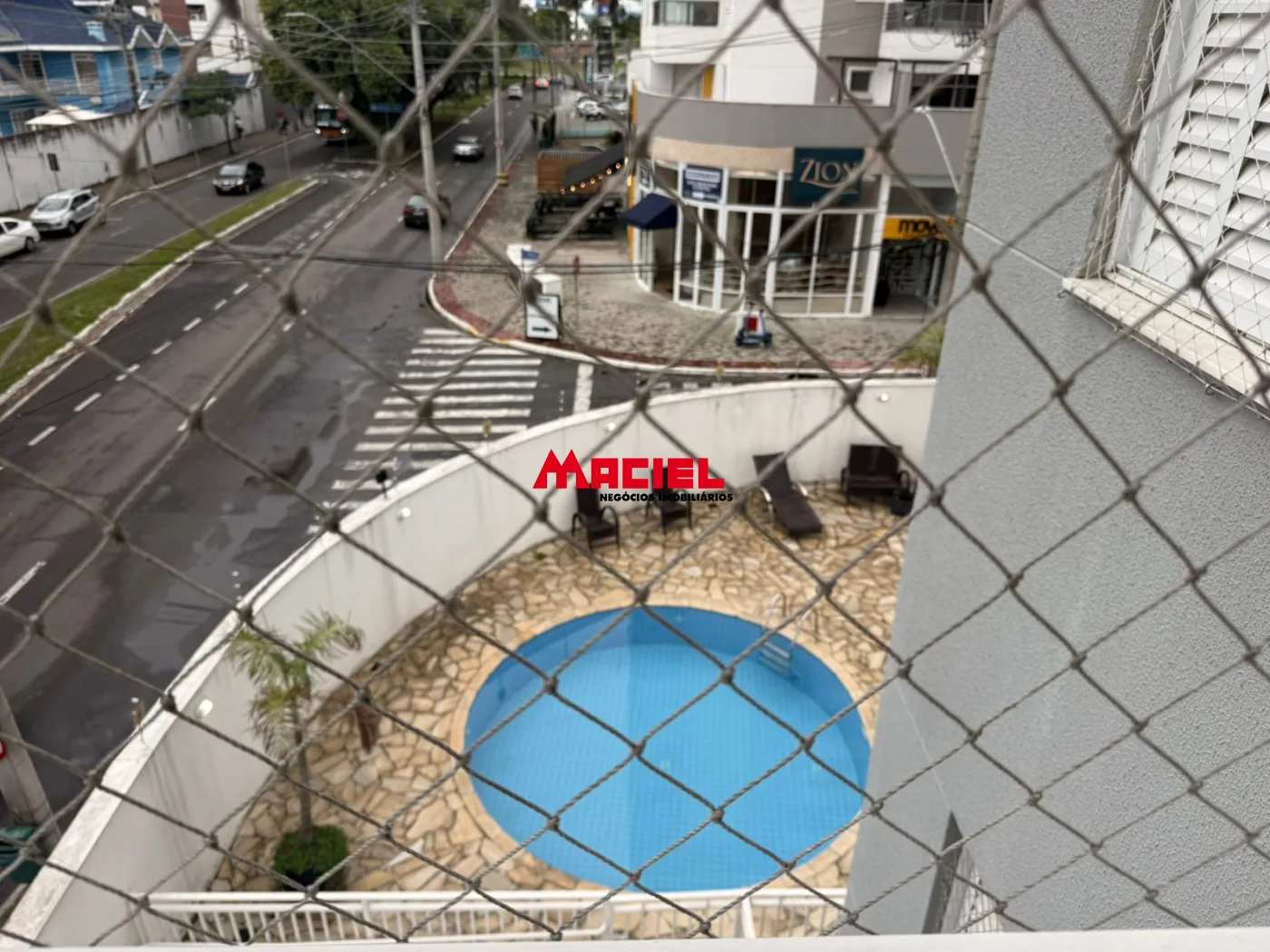 Alugar Apartamento / Padr&atilde;o em S&atilde;o Jos&eacute; dos Campos R$ 4.500,00 - Foto 10