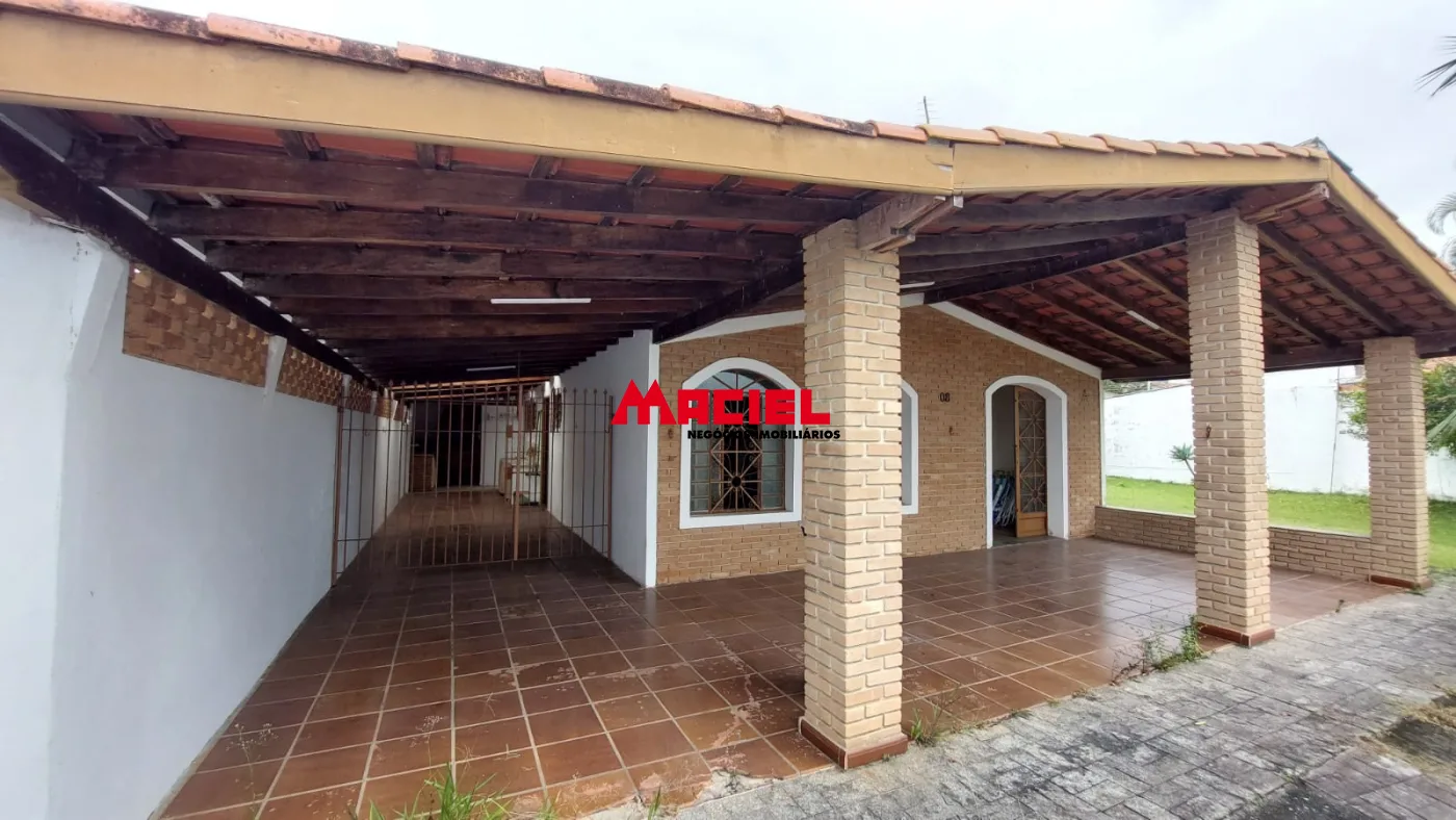 Comprar Casa / Padr&atilde;o em Caraguatatuba R$ 890.000,00 - Foto 1