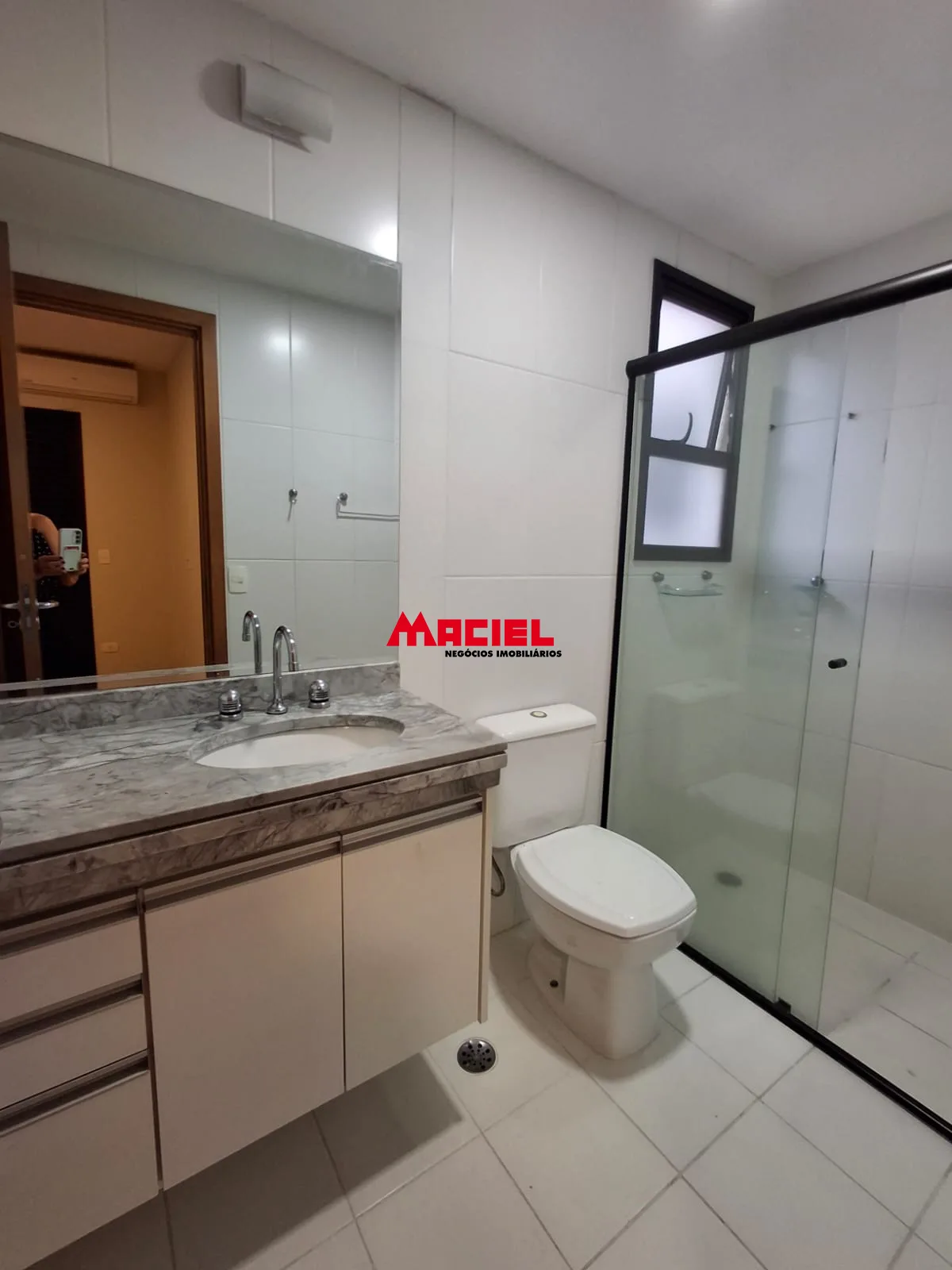 Alugar Apartamento / Padr&atilde;o em S&atilde;o Jos&eacute; dos Campos R$ 5.500,00 - Foto 26