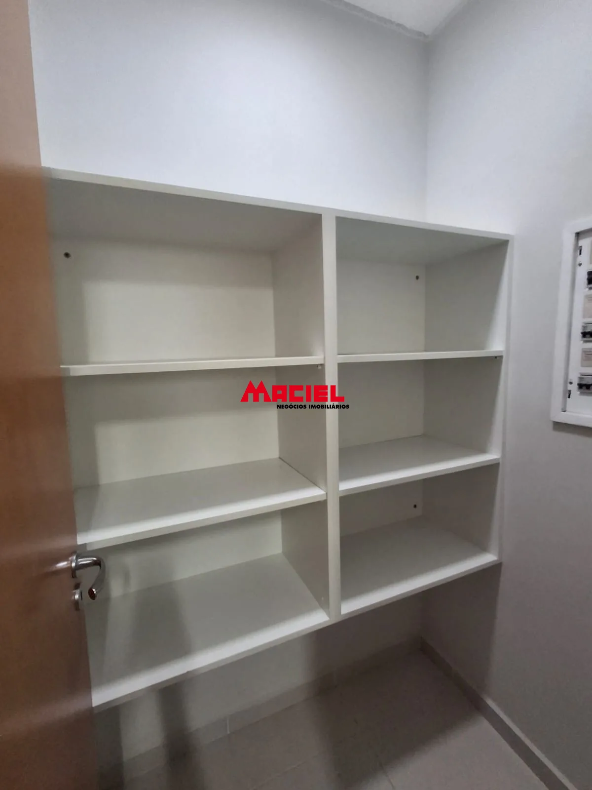 Alugar Apartamento / Padr&atilde;o em S&atilde;o Jos&eacute; dos Campos R$ 5.500,00 - Foto 9