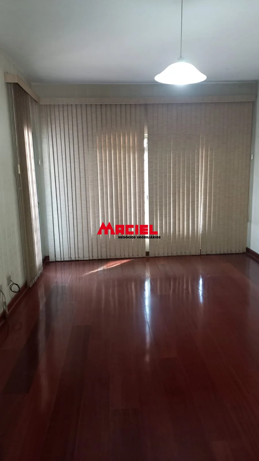 Alugar Comercial / Ponto Comercial em Ca&ccedil;apava R$ 6.600,00 - Foto 1