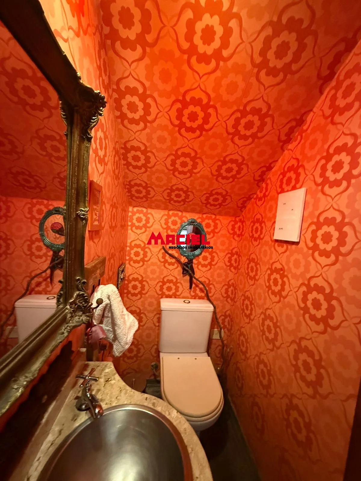 Alugar Casa / Condom&iacute;nio em S&atilde;o Jos&eacute; dos Campos R$ 5.500,00 - Foto 6