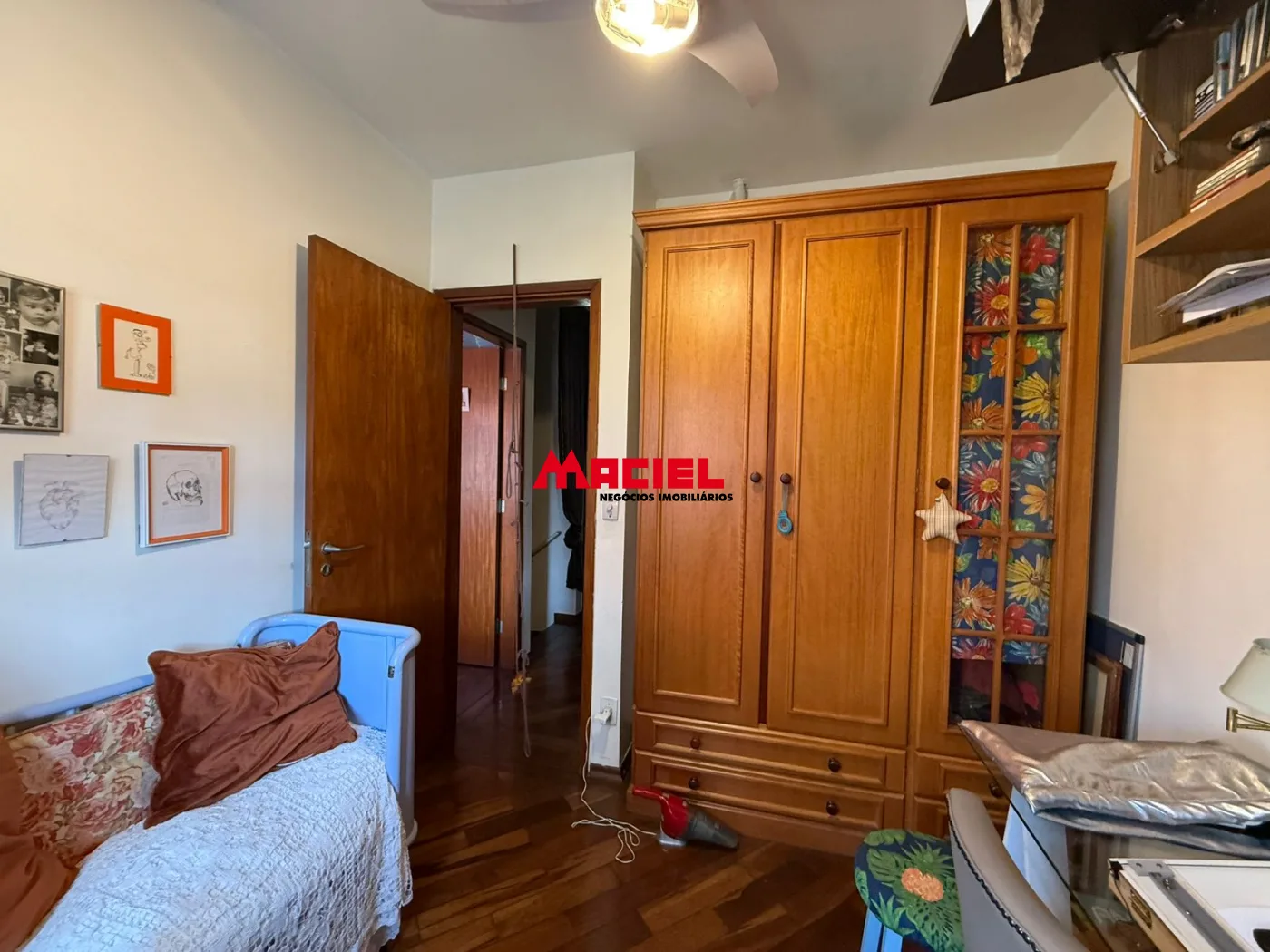 Alugar Casa / Condom&iacute;nio em S&atilde;o Jos&eacute; dos Campos R$ 5.500,00 - Foto 13