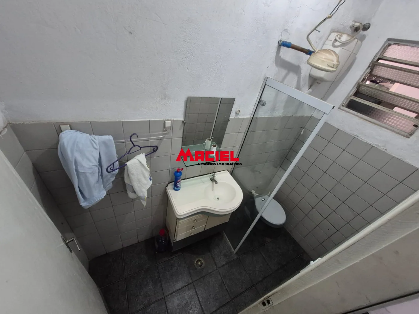 Alugar Comercial / Ponto Comercial em S&atilde;o Jos&eacute; dos Campos R$ 1.400,00 - Foto 9