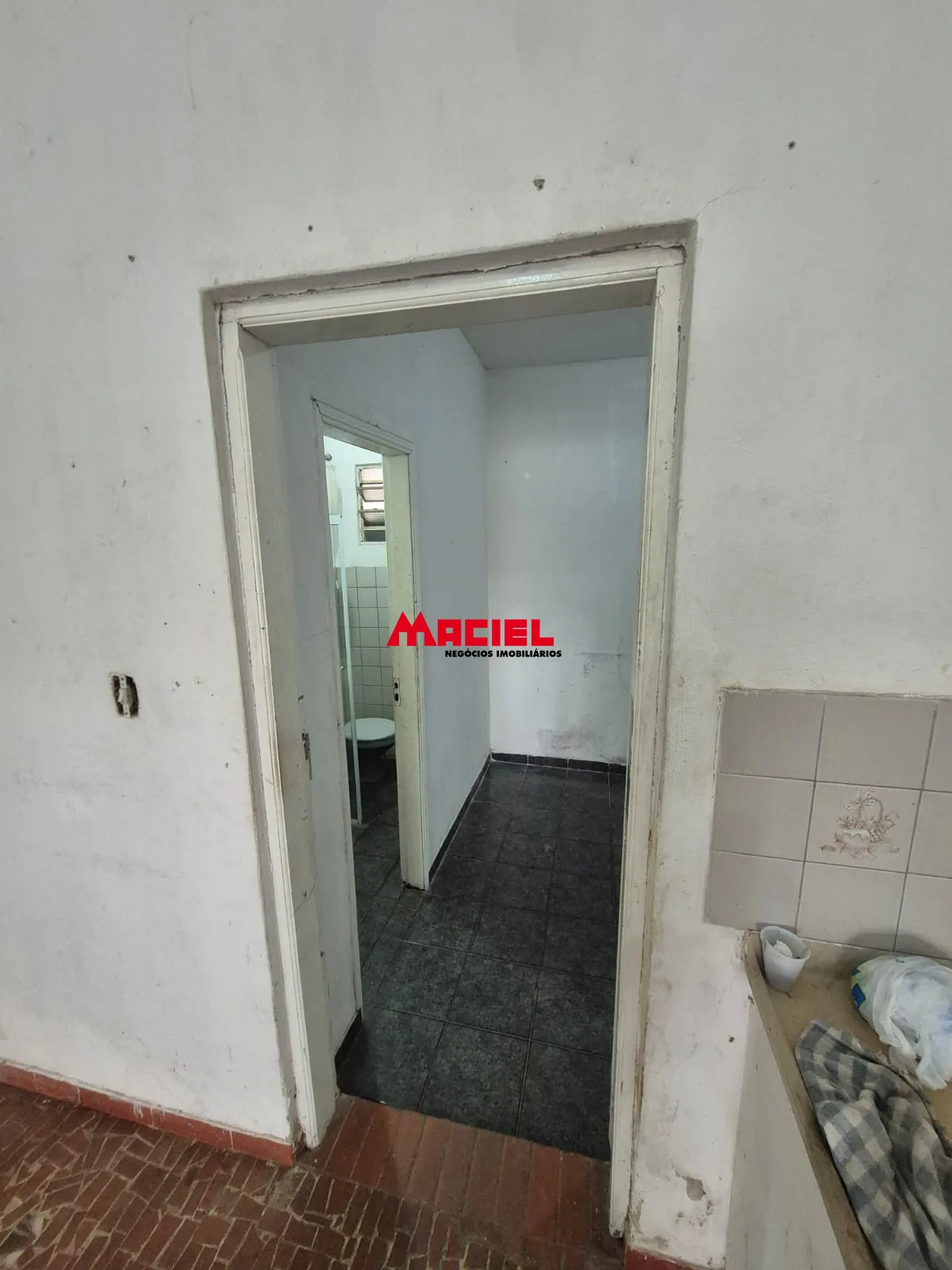 Alugar Comercial / Ponto Comercial em S&atilde;o Jos&eacute; dos Campos R$ 1.400,00 - Foto 10