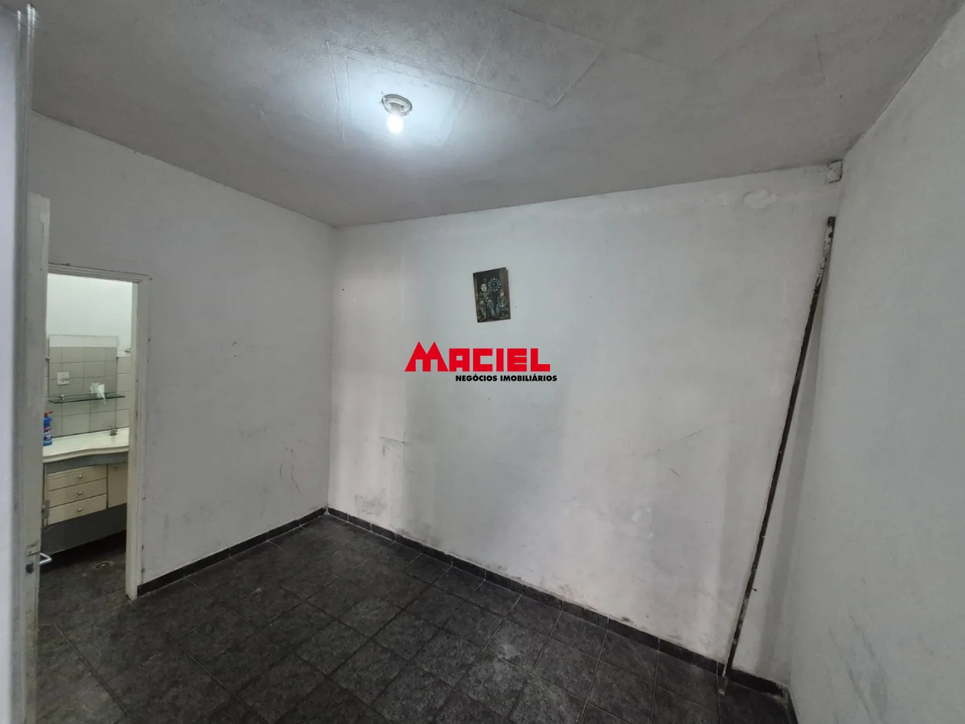 Alugar Comercial / Ponto Comercial em S&atilde;o Jos&eacute; dos Campos R$ 1.400,00 - Foto 11