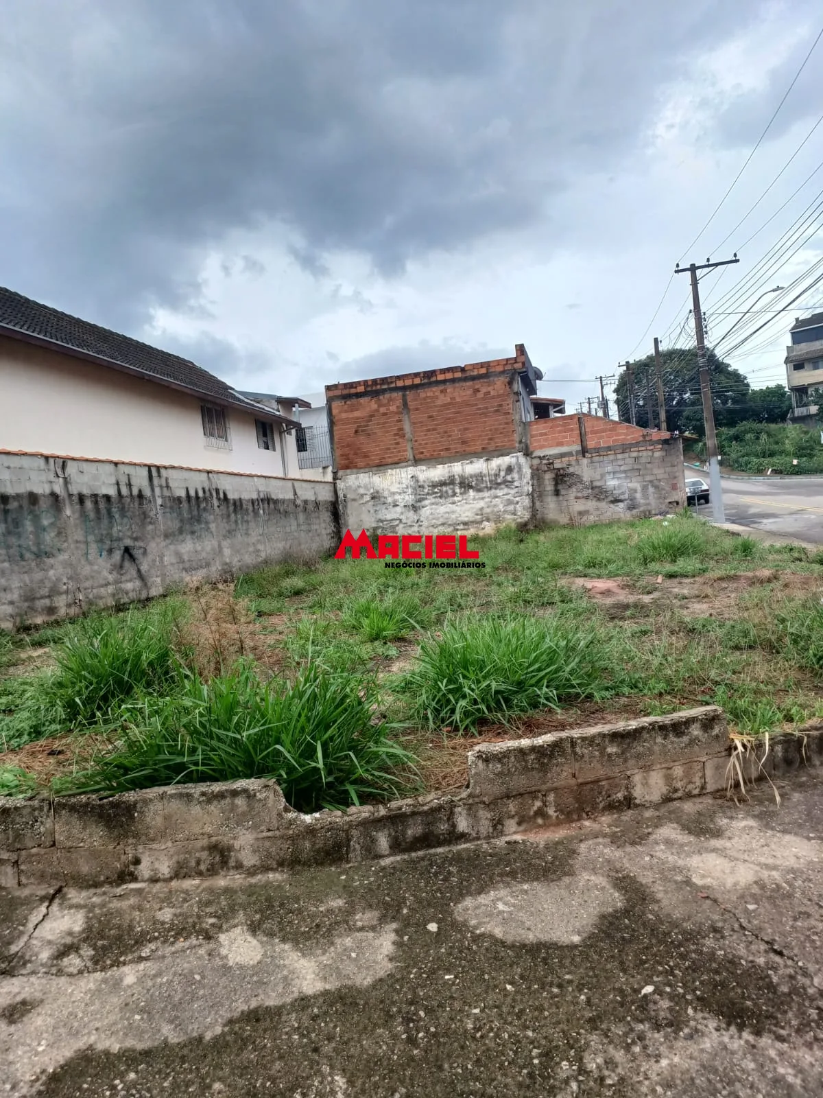 Comprar Terreno / Padr&atilde;o em S&atilde;o Jos&eacute; dos Campos R$ 300.000,00 - Foto 3