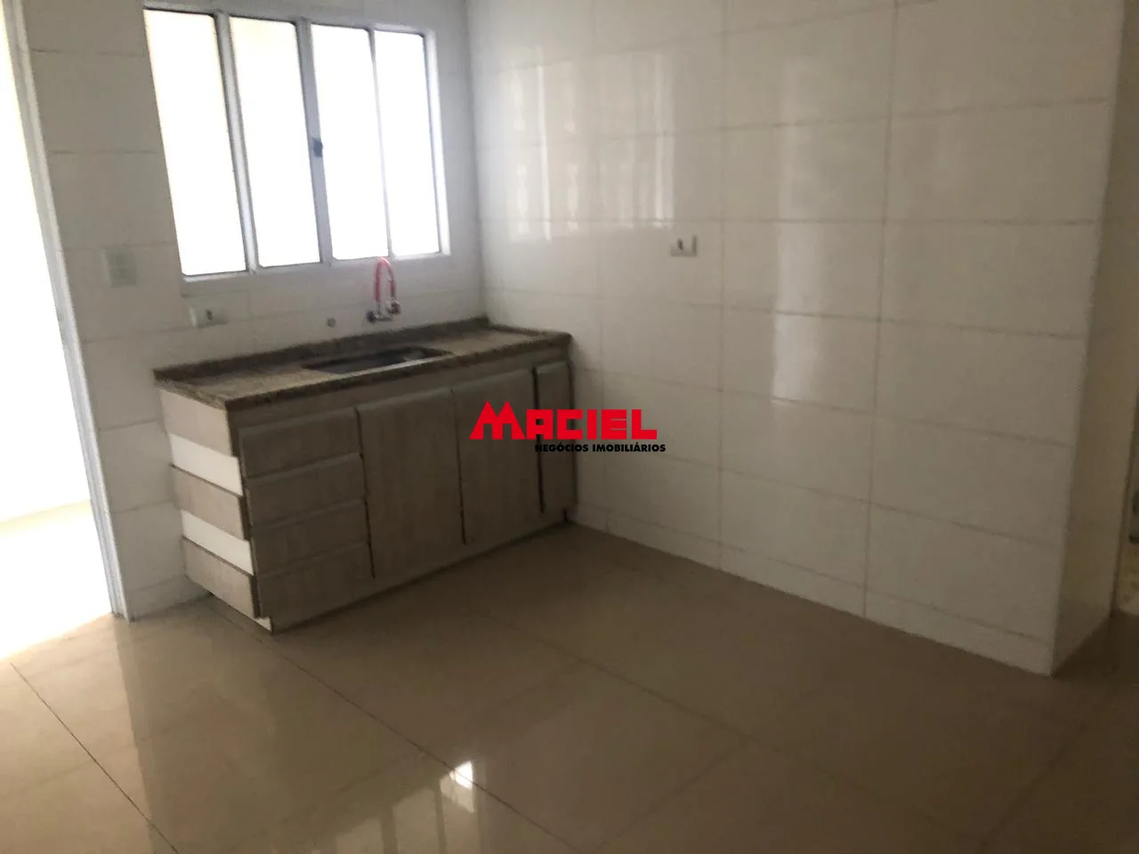 Comprar Casa / Padr&atilde;o em S&atilde;o Jos&eacute; dos Campos R$ 450.000,00 - Foto 1