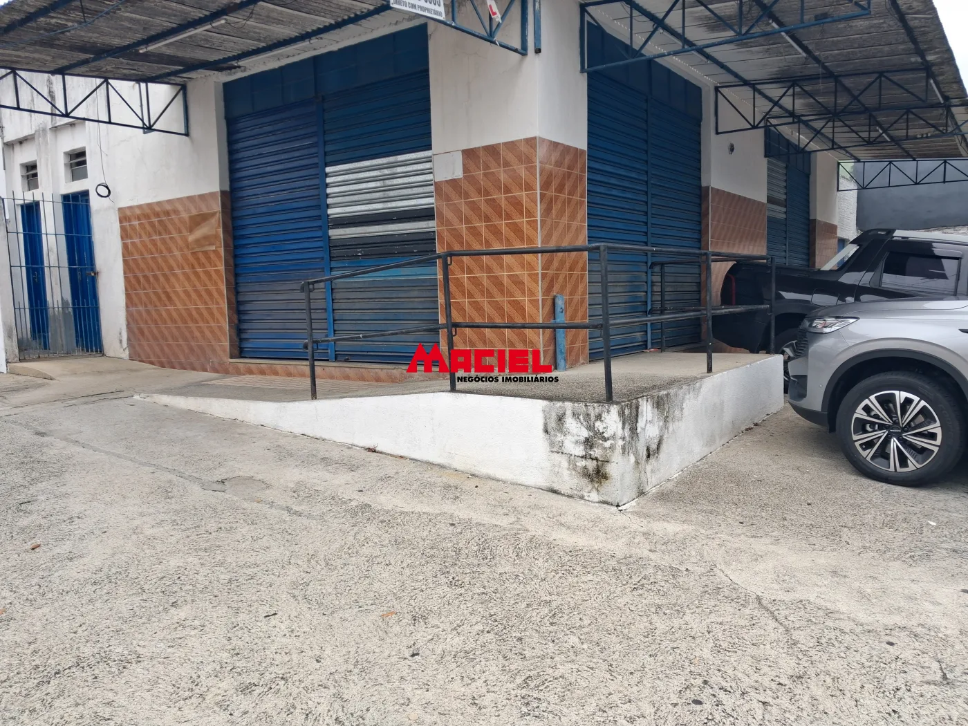 Alugar Comercial / Pr&eacute;dio em S&atilde;o Jos&eacute; dos Campos R$ 5.000,00 - Foto 2