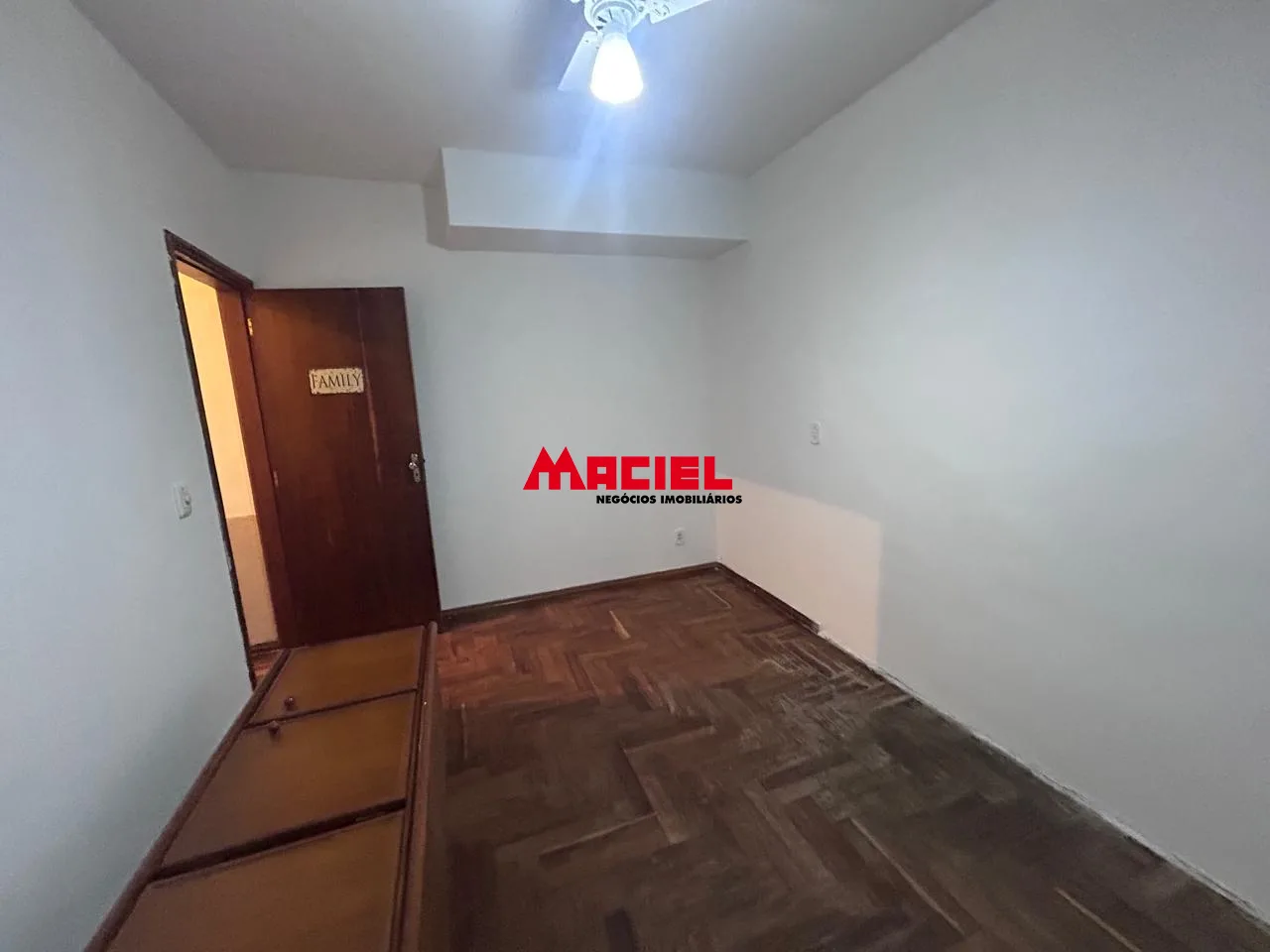 Comprar Casa / Sobrado em S&atilde;o Jos&eacute; dos Campos R$ 846.000,00 - Foto 7