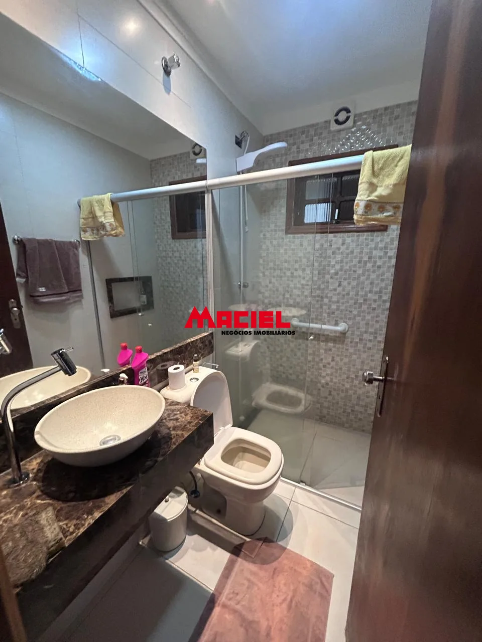 Comprar Casa / Sobrado em S&atilde;o Jos&eacute; dos Campos R$ 846.000,00 - Foto 17