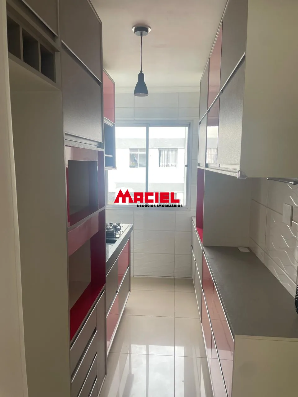 Alugar Apartamento / Padr&atilde;o em S&atilde;o Jos&eacute; dos Campos R$ 1.700,00 - Foto 4